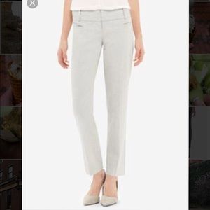 The Limited Ankle Pant 0